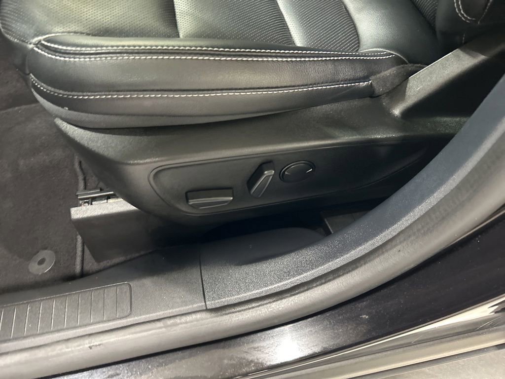 Certified 2022 Ford Escape SEL AWD/4WD image 12