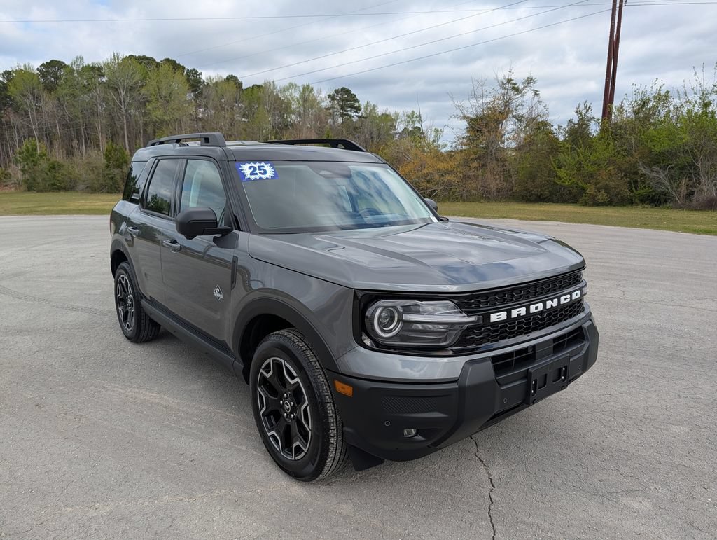 Certified 2025 Ford Bronco Sport Outer Banks w/ Outer Banks Tech Package+ AWD/4WD image 2