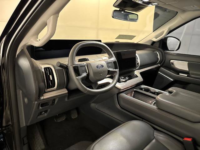 Certified 2025 Ford Expedition Active RWD image 5