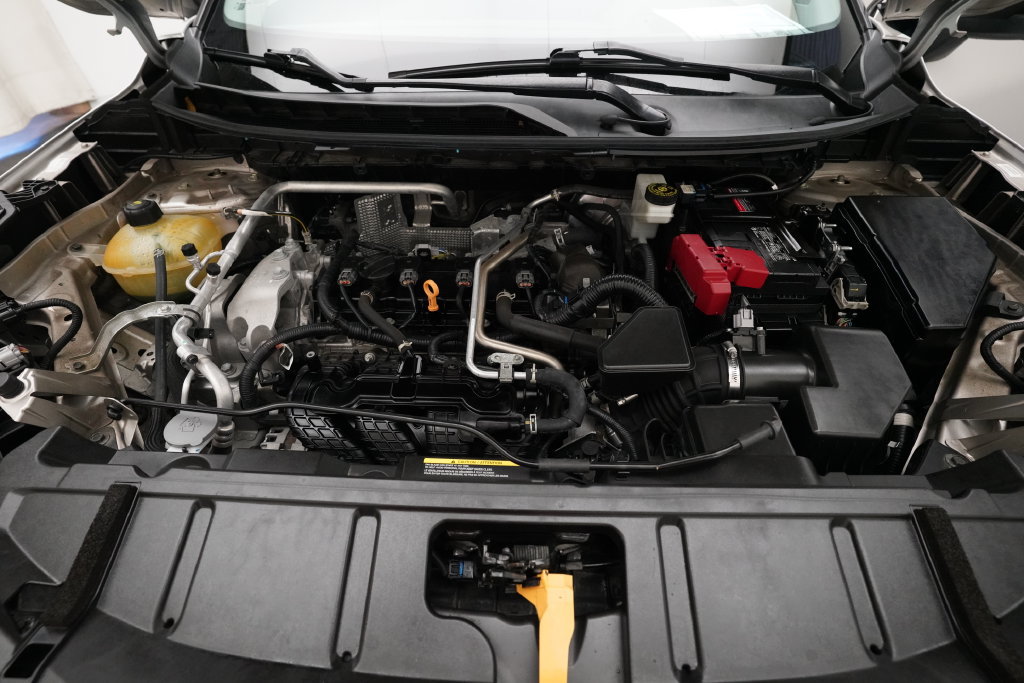 Used 2021 Nissan Rogue Platinum AWD/4WD image 3