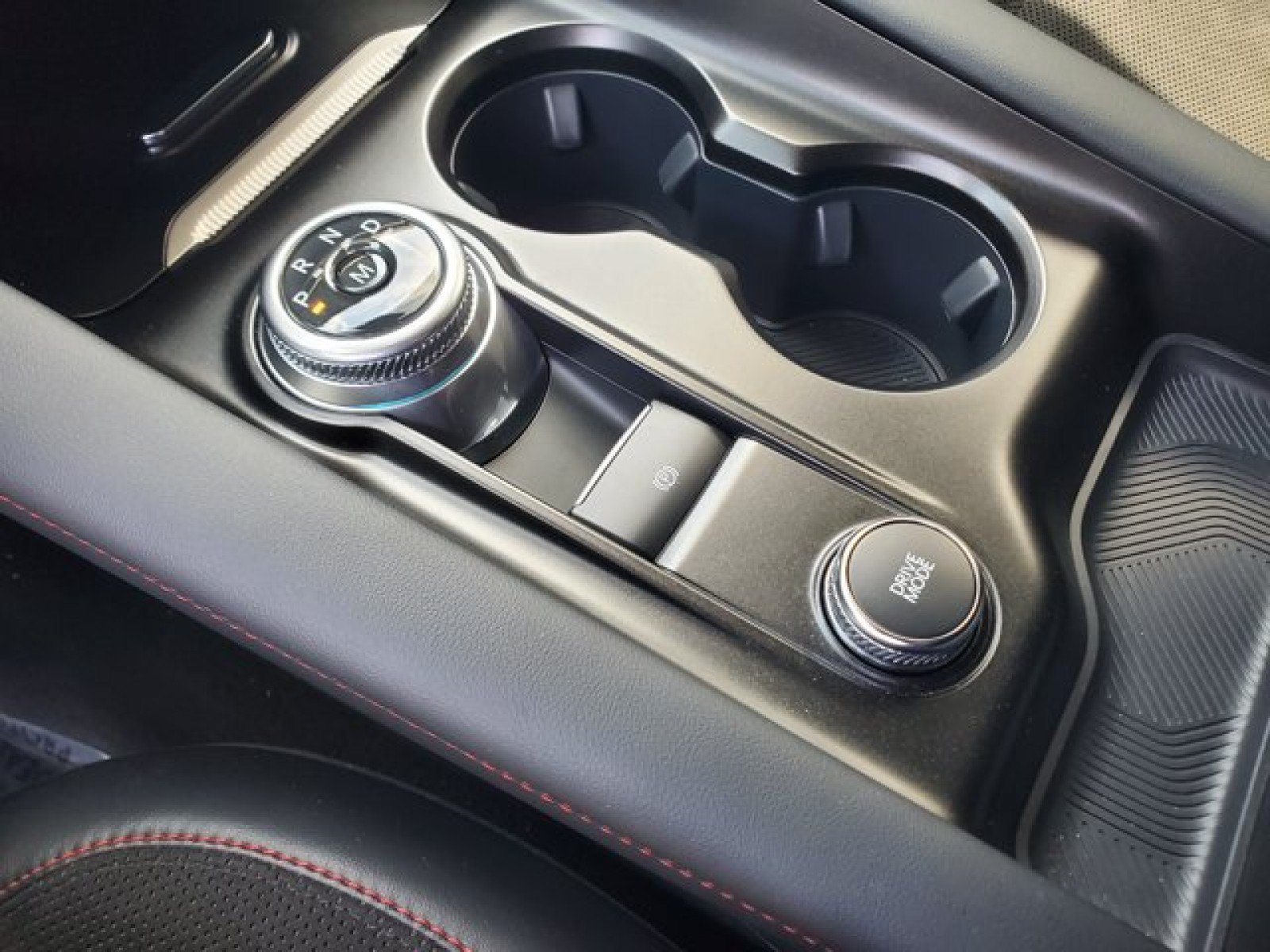 Certified 2025 Ford Explorer ST RWD image 26