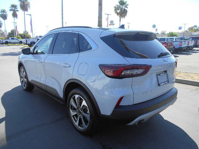 Certified 2025 Ford Escape Platinum AWD/4WD image 9