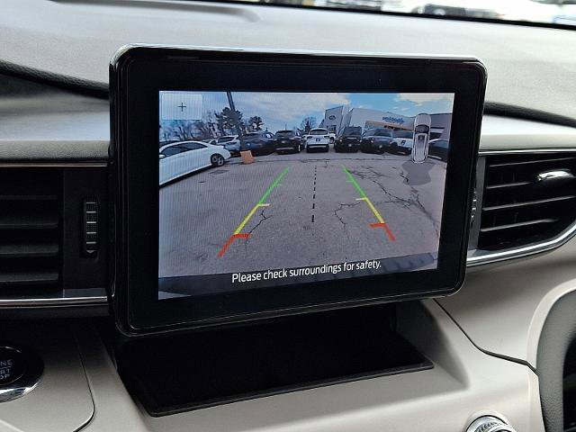 Certified 2024 Ford Explorer XLT w/ Equipment Group 202A image 18