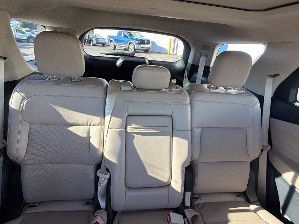 Certified 2022 Ford Explorer Limited AWD/4WD image 48