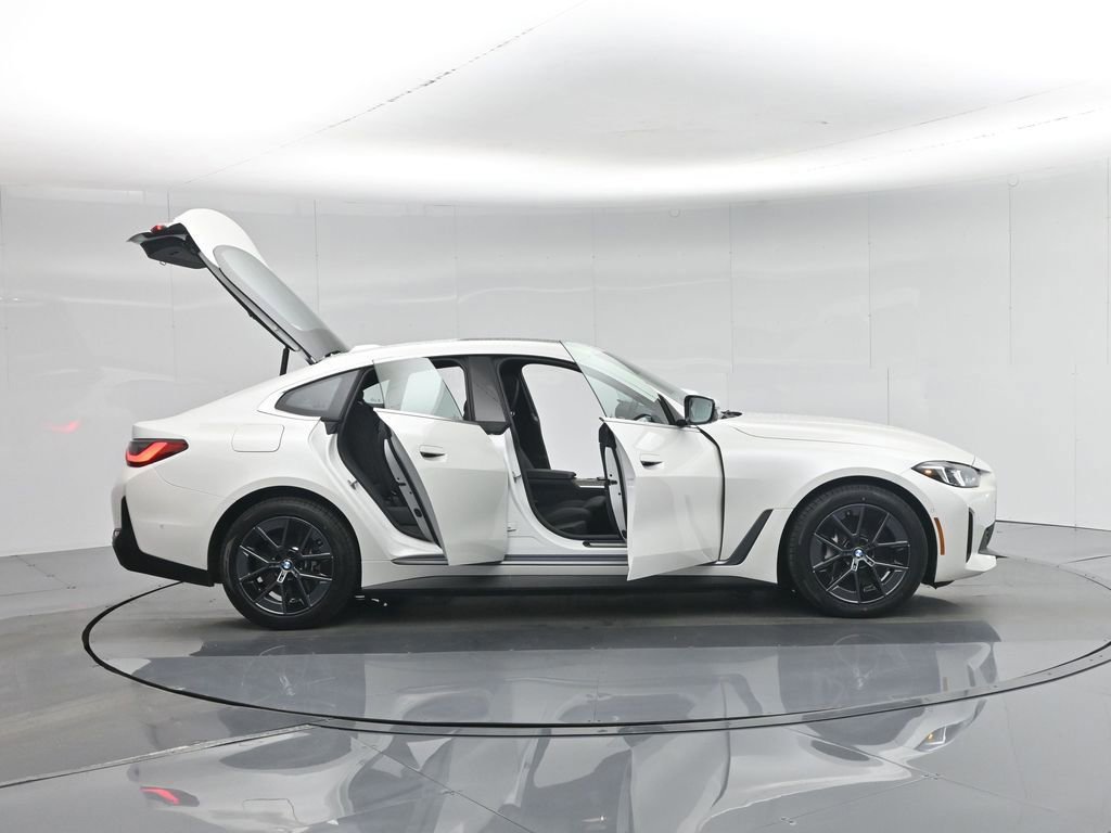 Used 2025 BMW i4 eDrive40 image 35