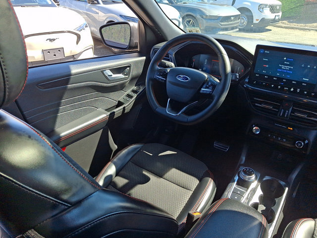 Certified 2024 Ford Escape ST-Line w/ Tech Pack #1 AWD/4WD image 15