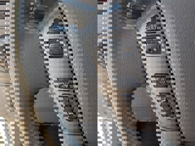 Used 2018 Nissan NV 2500 SV image 17