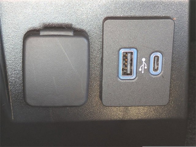 Certified 2023 Ford Explorer XLT w/ Equipment Group 202A image 20