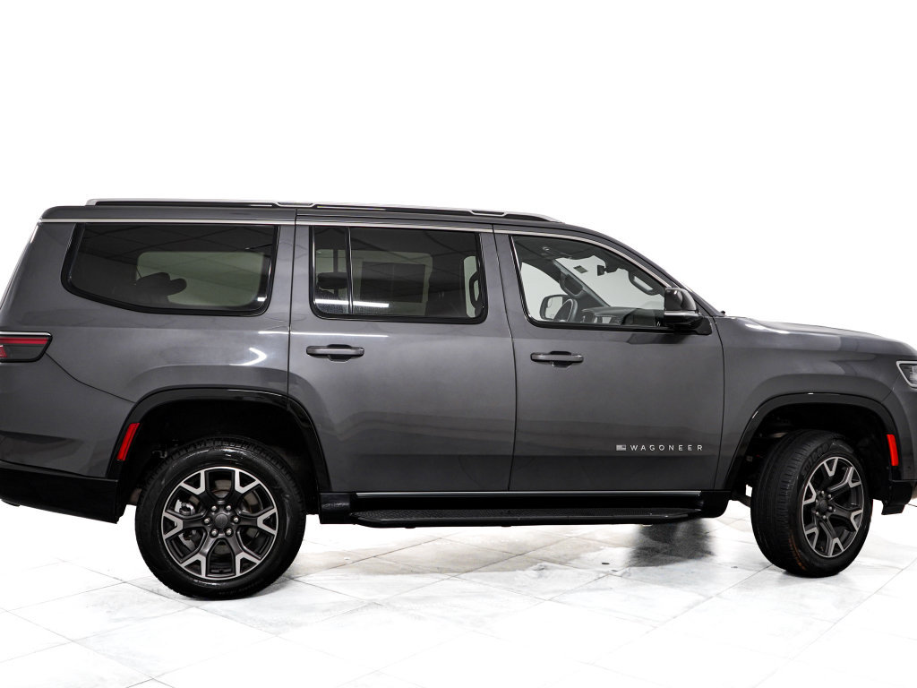 Used 2024 Jeep Wagoneer Series III AWD/4WD image 7