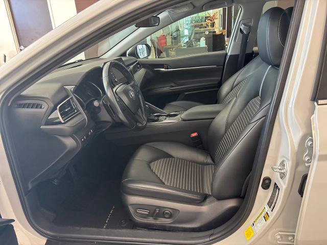 Used 2023 Toyota Camry SE FWD image 12