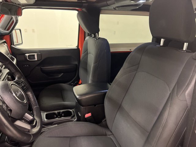 Used 2018 Jeep Wrangler Sport AWD/4WD image 7