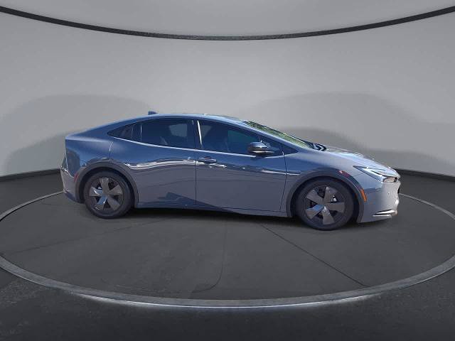 Used 2023 Toyota Prius LE FWD image 9