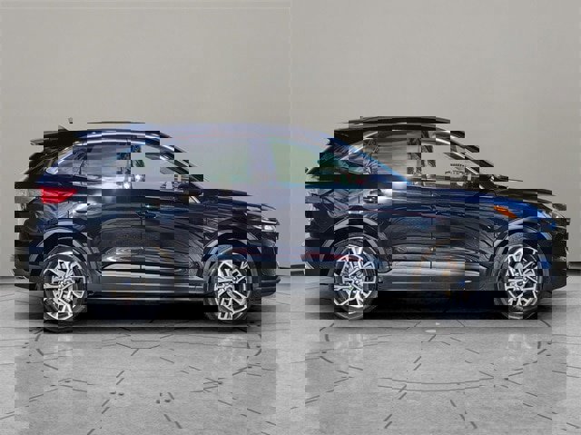 Certified 2022 Ford Escape SEL image 2
