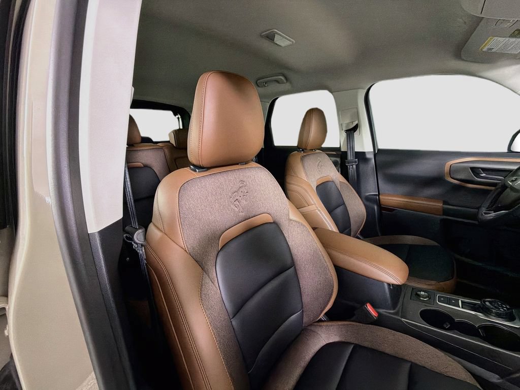 Certified 2025 Ford Bronco Sport Outer Banks w/ Outer Banks Tech Package+ AWD/4WD image 30