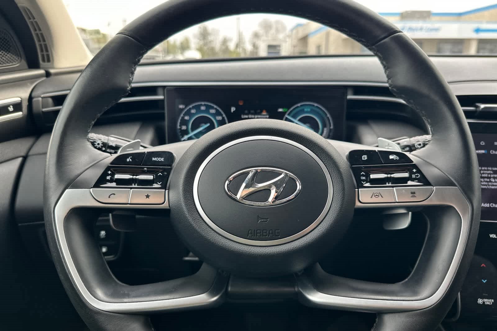 Used 2022 Hyundai Tucson Limited image 24