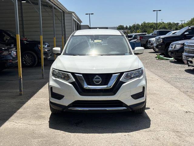 Used 2020 Nissan Rogue S FWD image 2