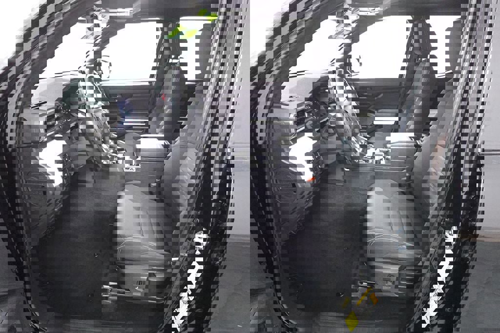 Used 2024 Toyota Tacoma TRD Off-Road image 9