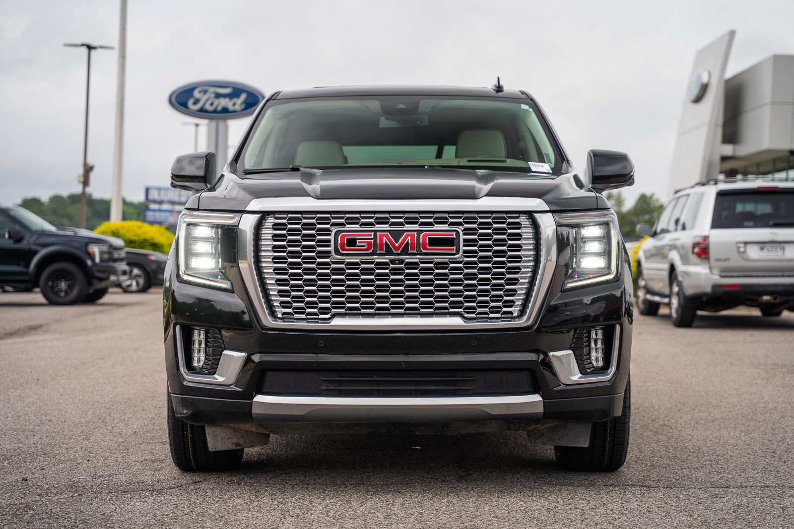 Used 2024 GMC Yukon Denali w/ Max Trailering Package AWD/4WD image 6