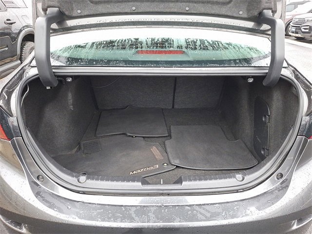 Used 2018 MAZDA MAZDA3 Sport w/ Preferred Equipment Package image 30