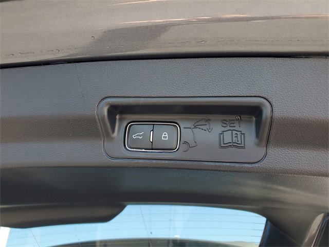 Certified 2022 Ford Explorer Limited w/ Equipment Group 301A image 31