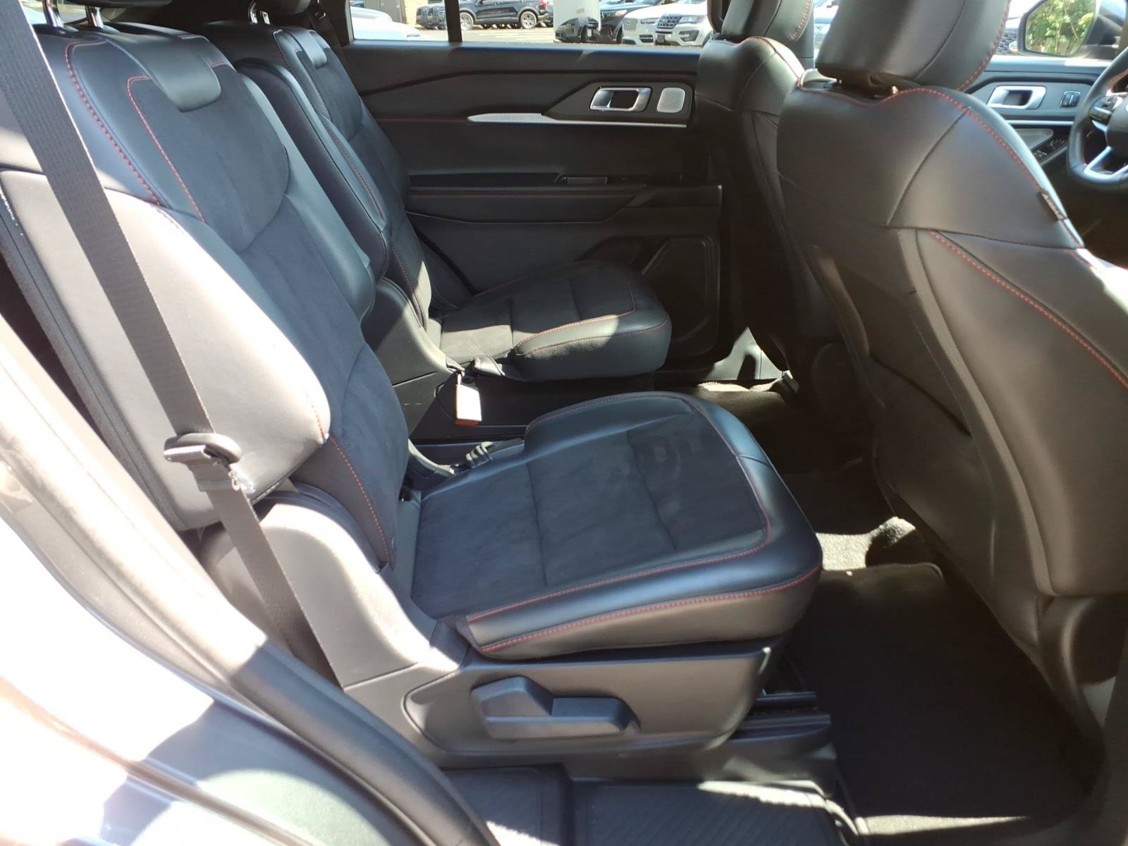 Certified 2025 Ford Explorer ST w/ Sun And Sound Package AWD/4WD image 30