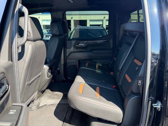 Used 2025 GMC Sierra 1500 AT4 w/ Technology Package AWD/4WD image 21