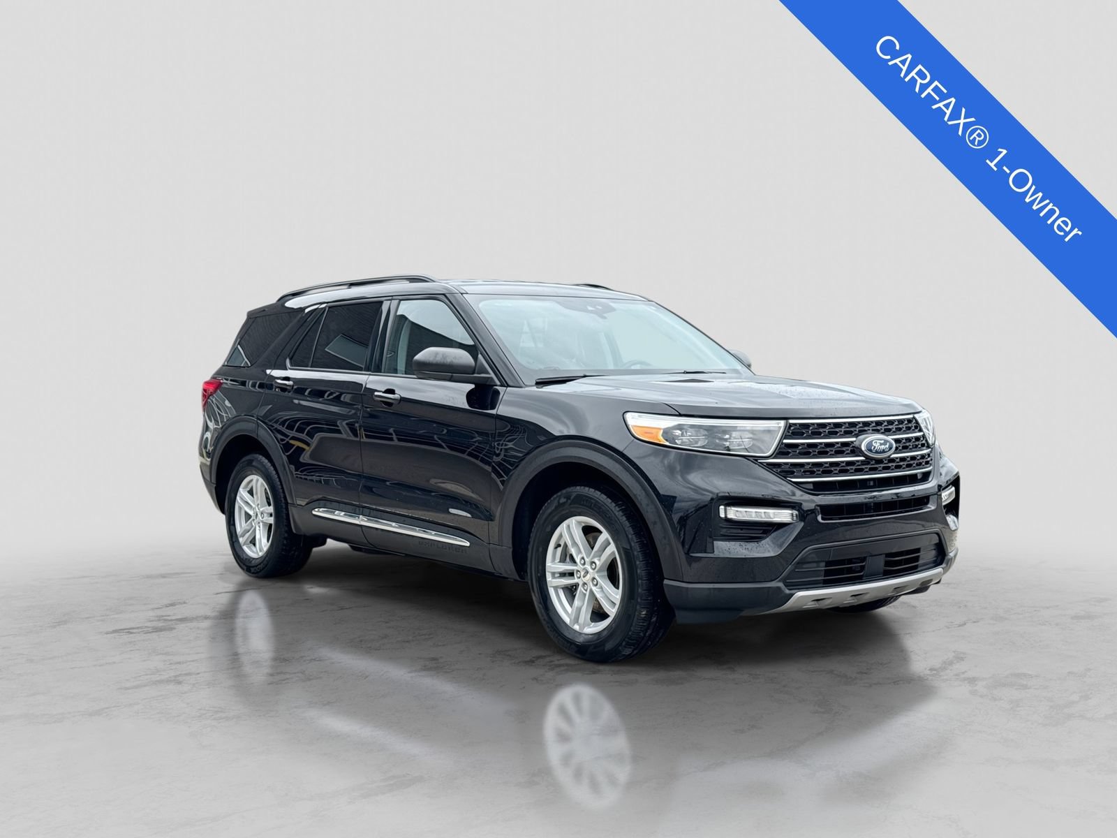 Certified 2023 Ford Explorer XLT w/ Equipment Group 202A AWD/4WD image 10