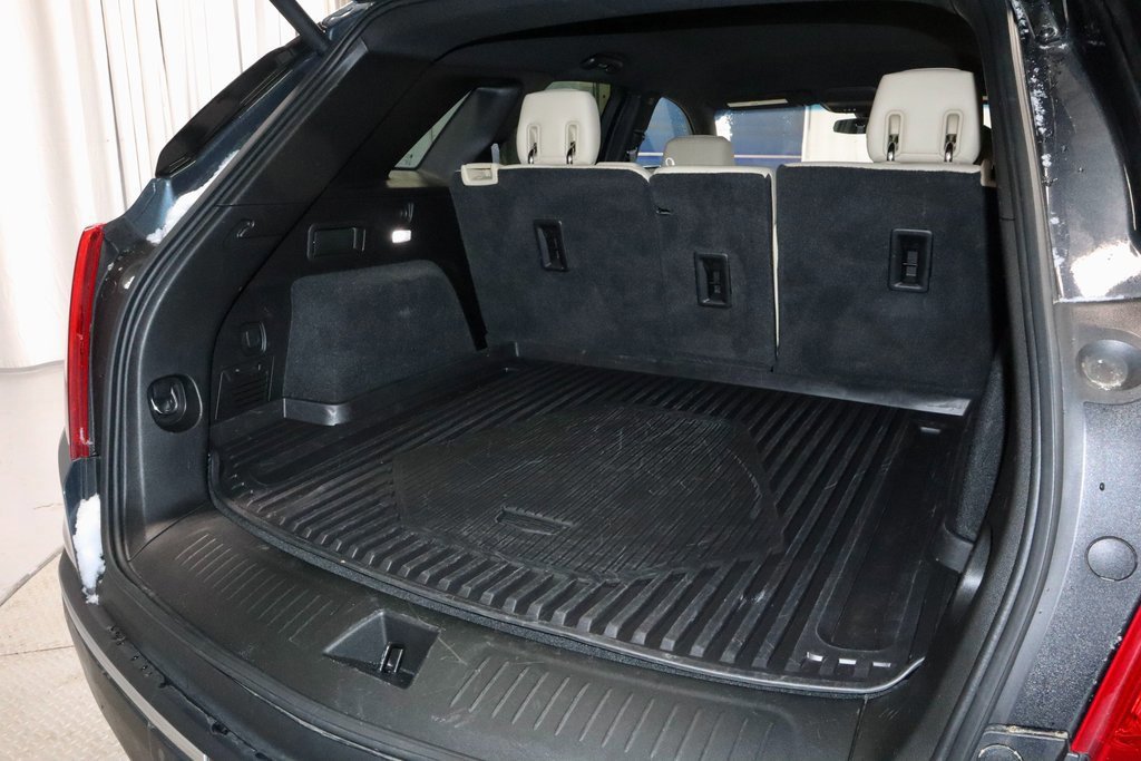 Used 2019 Cadillac XT5 Base image 14