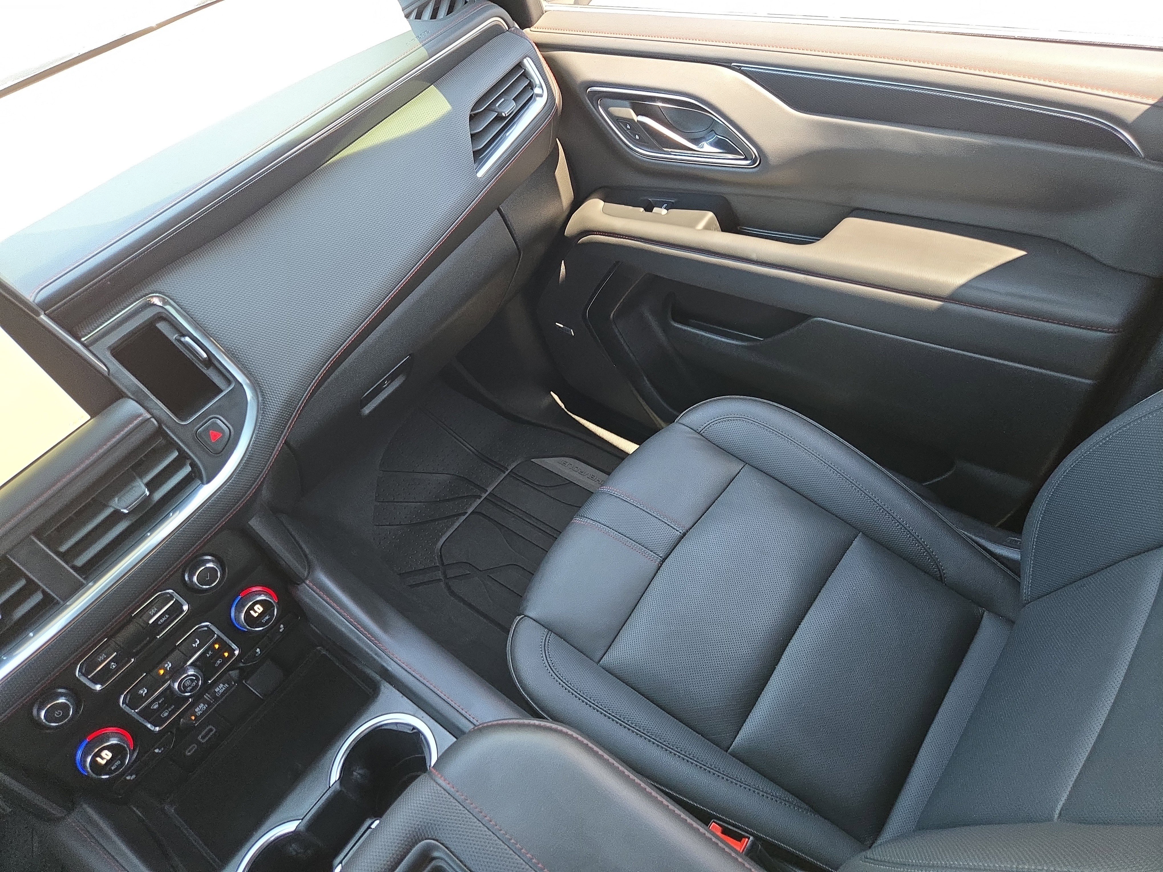 Used 2024 Chevrolet Tahoe RST w/ Luxury Package RWD image 17