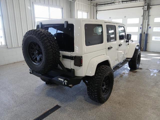 Used 2017 Jeep Wrangler Unlimited Sahara image 5