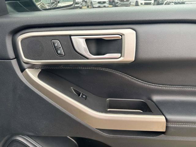 Certified 2023 Ford Explorer XLT w/ Equipment Group 202A RWD image 16