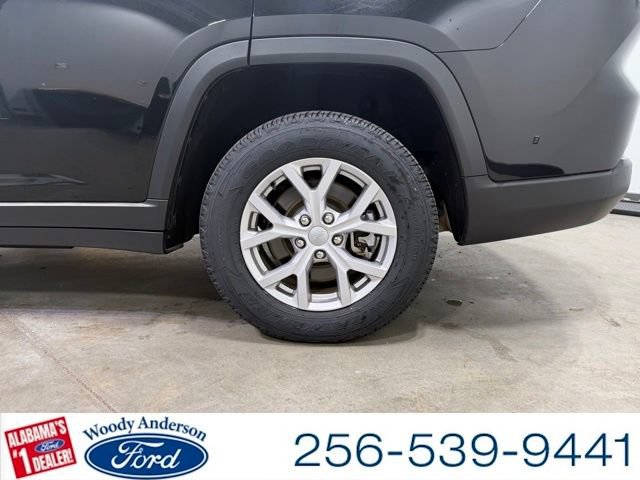 Used 2022 Jeep Grand Cherokee L Limited w/ Trailer Tow Group (B) AWD/4WD image 8