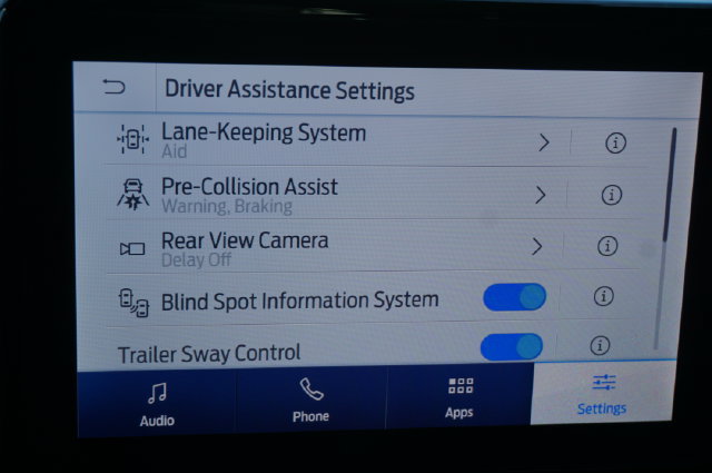 Certified 2024 Ford Explorer XLT RWD image 8