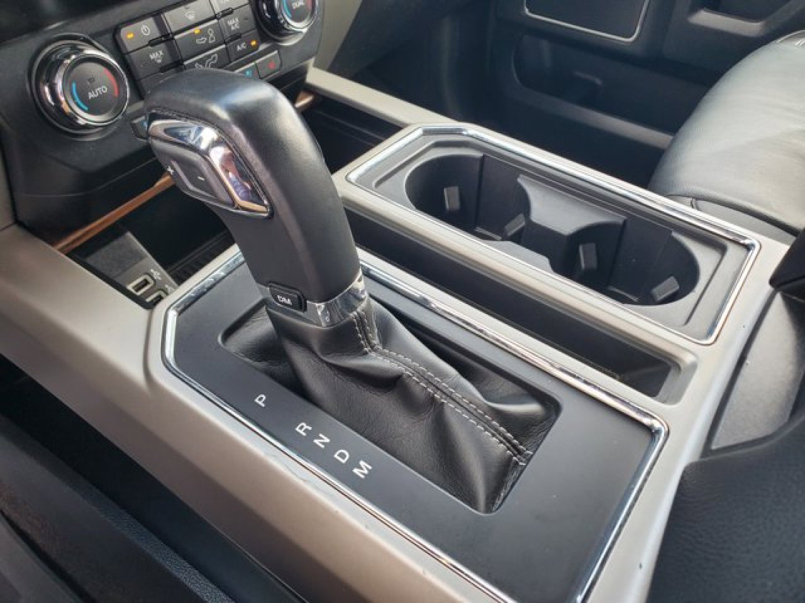 Certified 2020 Ford F150 Lariat image 26