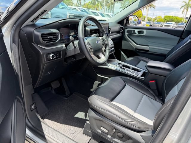 Certified 2023 Ford Explorer XLT w/ Equipment Group 202A RWD image 11
