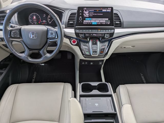 Used 2025 Honda Odyssey Touring image 15