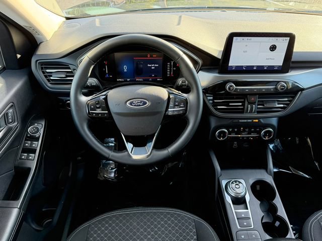 Certified 2024 Ford Escape Active AWD/4WD image 13