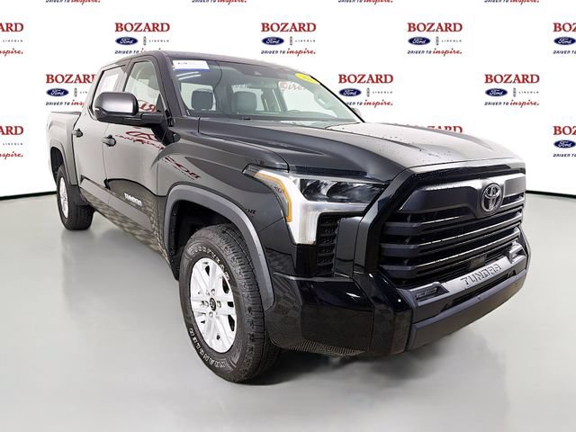 Used 2023 Toyota Tundra SR5 w/ SR5 Convenience Package AWD/4WD image 1
