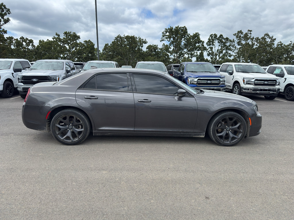 Used 2023 Chrysler 300 S RWD image 4