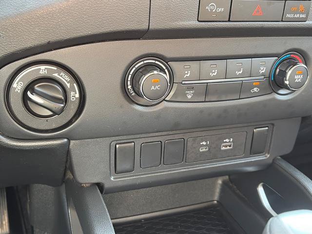 Used 2024 Nissan Frontier SV AWD/4WD image 14