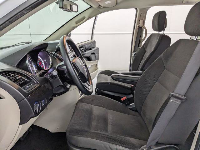 Used 2018 Dodge Grand Caravan SE w/ UConnect Hands-Free Group FWD image 14