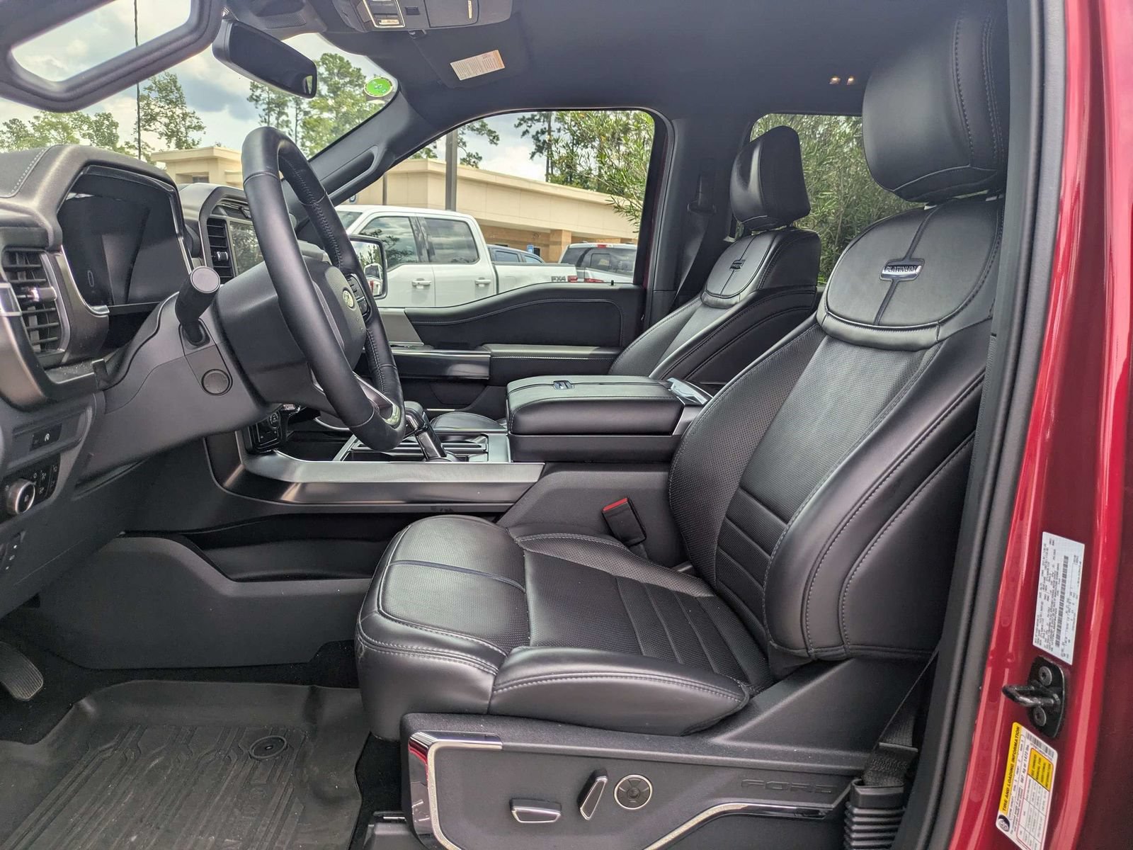 Certified 2025 Ford F150 Platinum w/ FX4 Off-Road Package AWD/4WD image 11