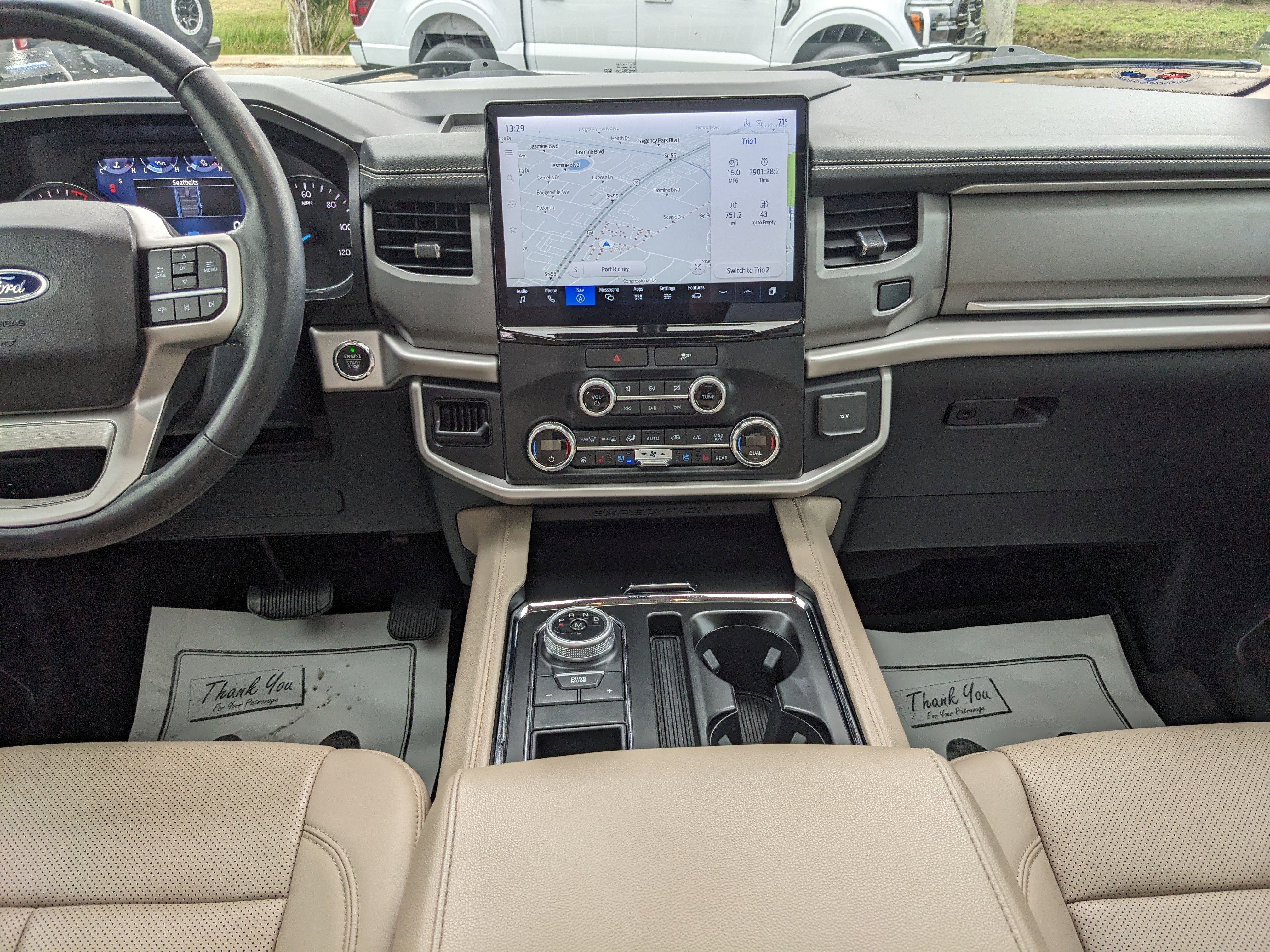 Certified 2022 Ford Expedition XLT image 18