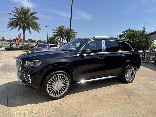 Used 2025 Mercedes-Benz Maybach GLS 600 4MATIC image 4