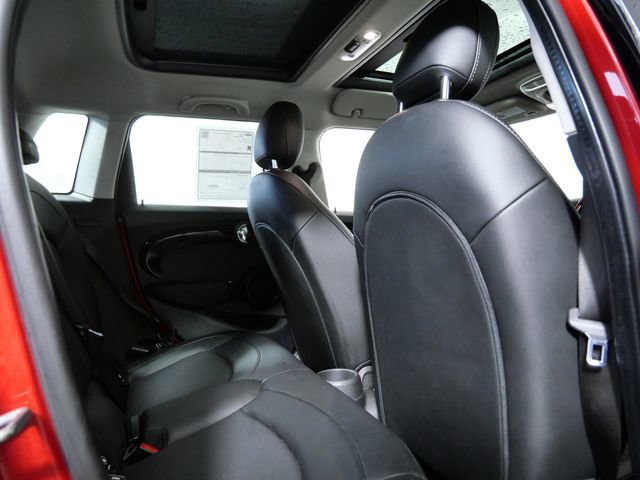 Used 2019 MINI Cooper 4-Door Hardtop image 13