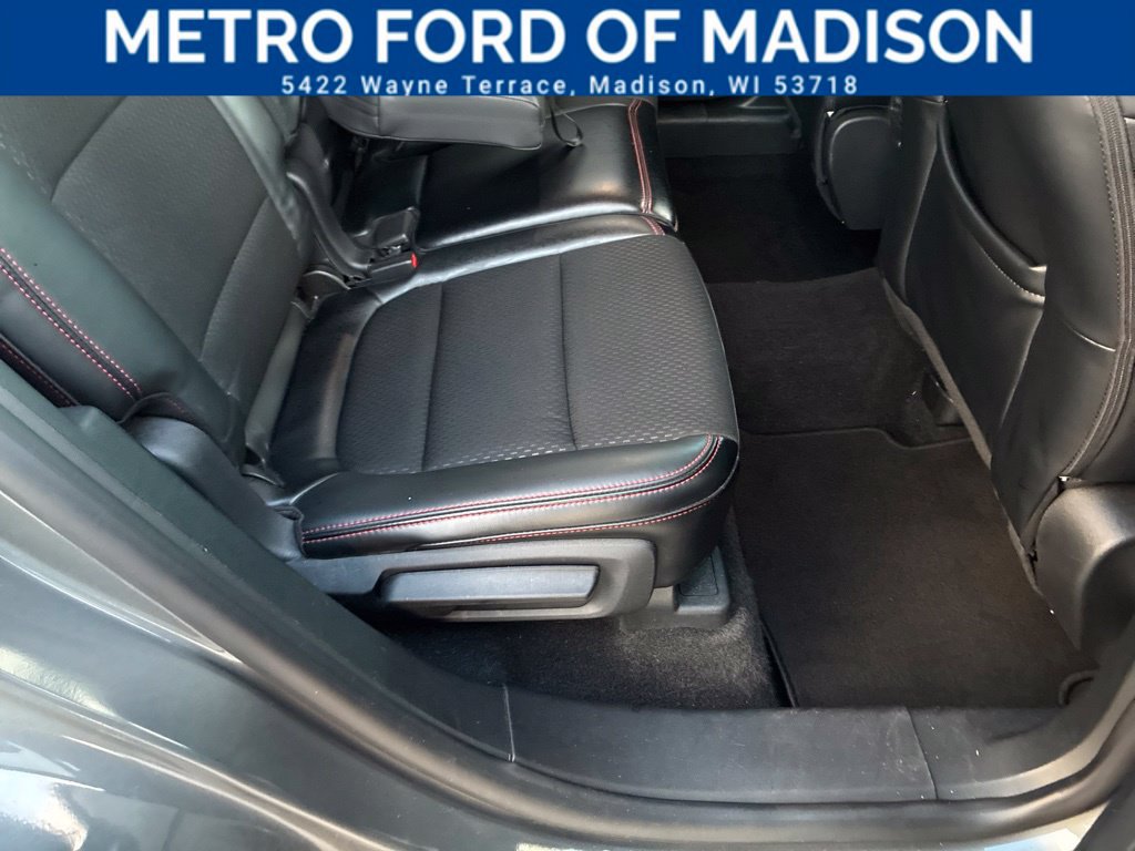 Certified 2025 Ford Escape ST-Line AWD/4WD image 39