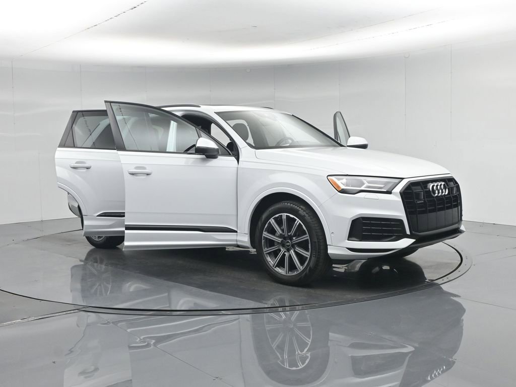 Used 2022 Audi Q7 2.0T Premium Plus w/ Premium Plus Package AWD/4WD image 38