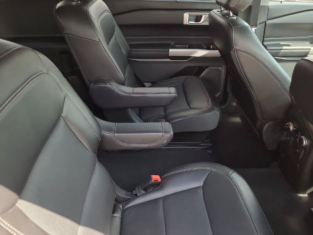 Certified 2023 Ford Explorer Limited RWD image 12