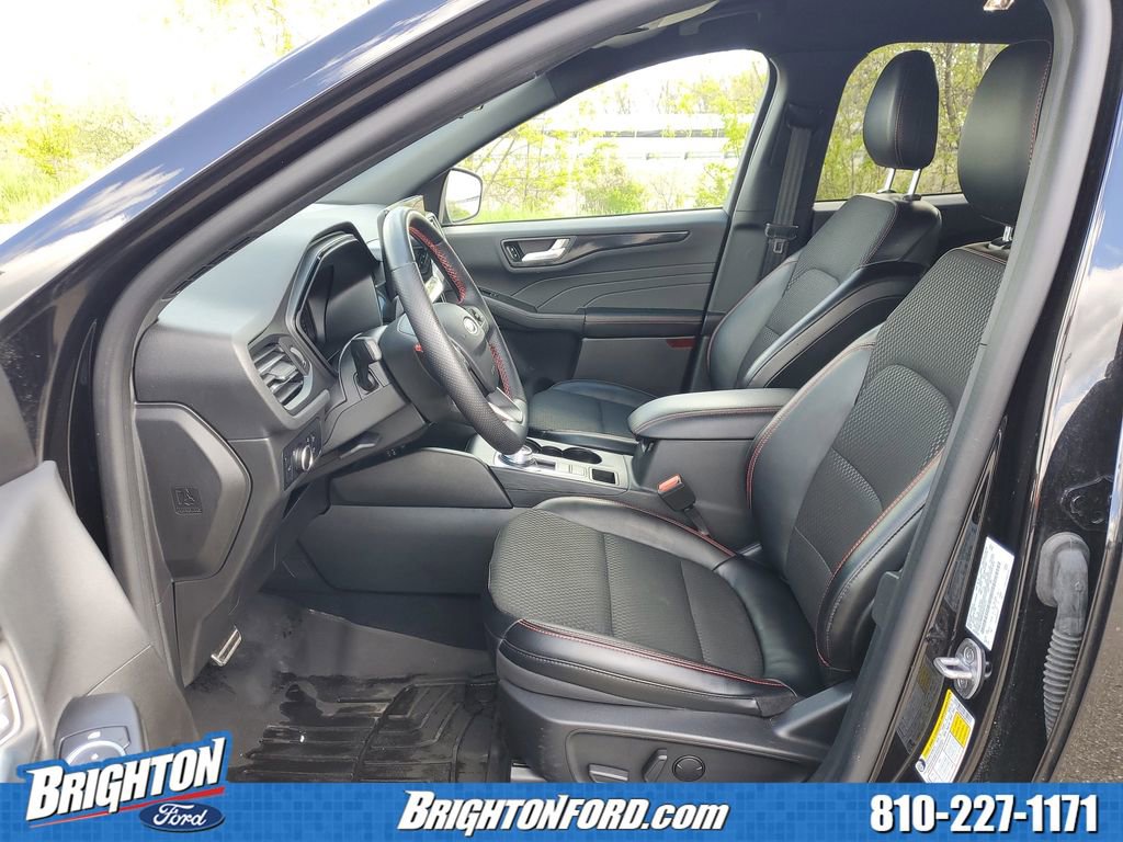 Certified 2024 Ford Escape ST-Line w/ Tech Pack #1 AWD/4WD image 10
