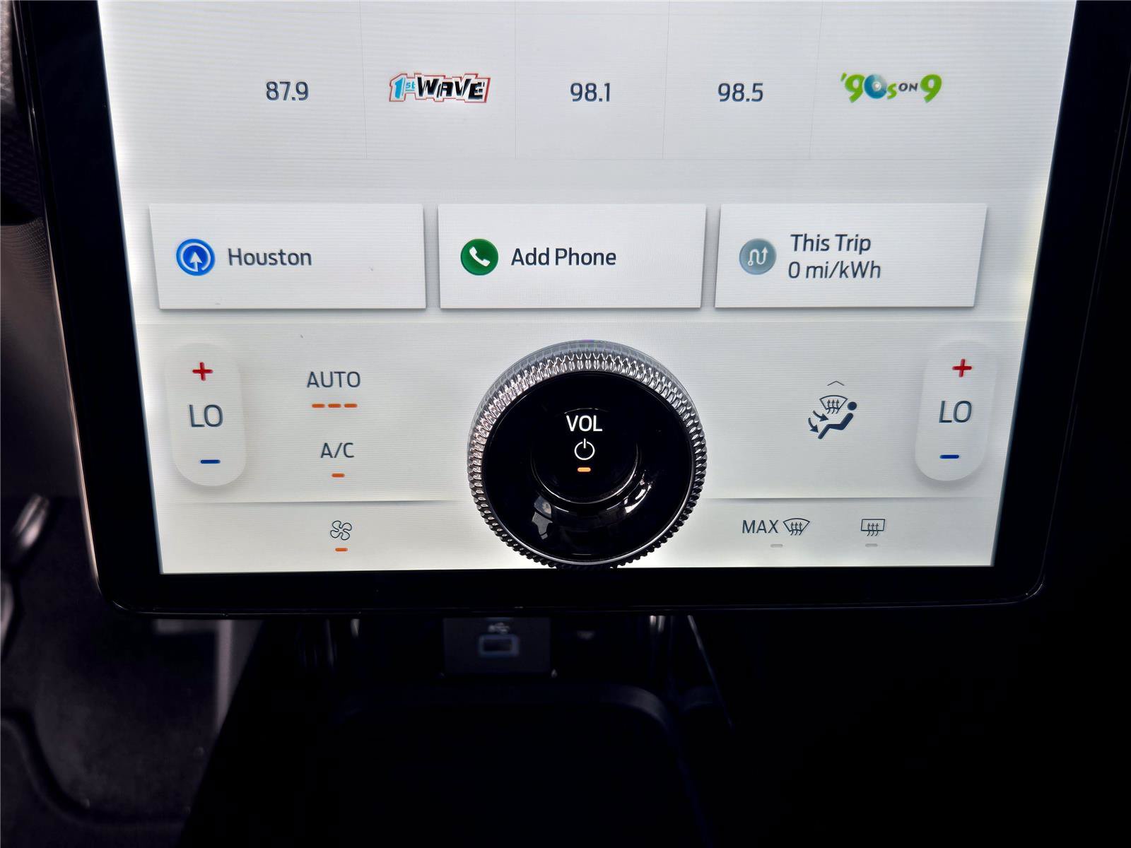Certified 2023 Ford Mustang Mach-E Select AWD/4WD image 16